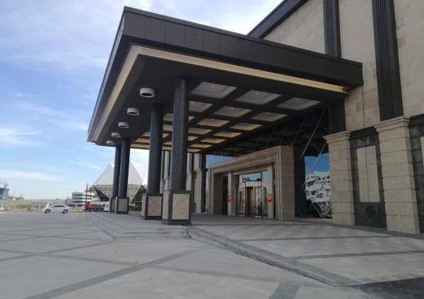 多伦诺尔大酒店